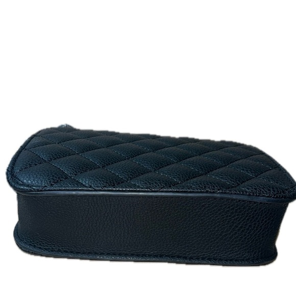 Quilted Faux Leather Turlock Purse W/Gold-tone Chain Accents, NWOT - Picture 5 of 7